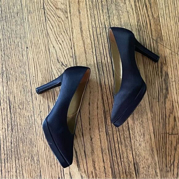 YVES SAINT LAURENT SHOES - Picture 1 of 8